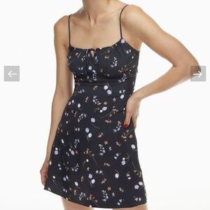 Aritzia Wilfred bellow mini dress